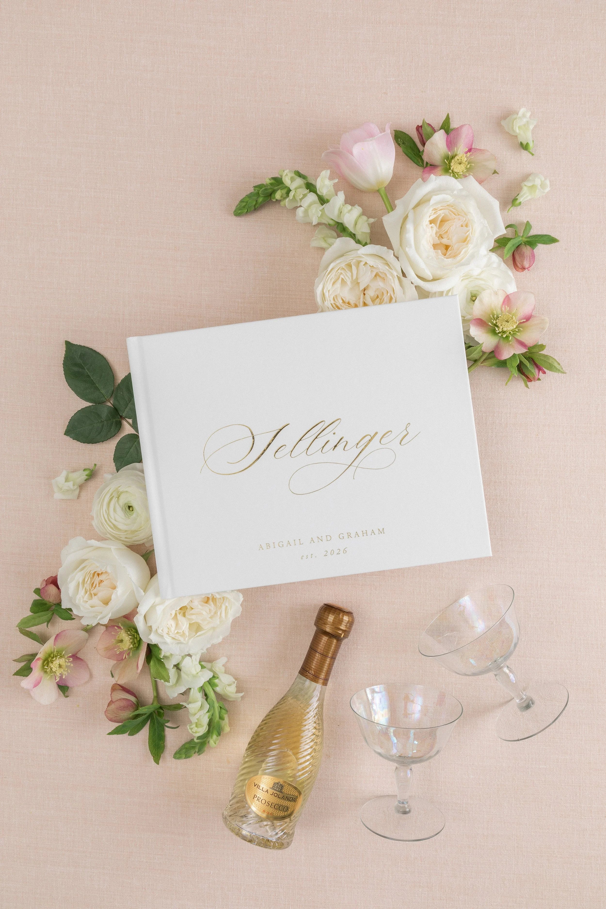 Dolce | Wedding Guestbook