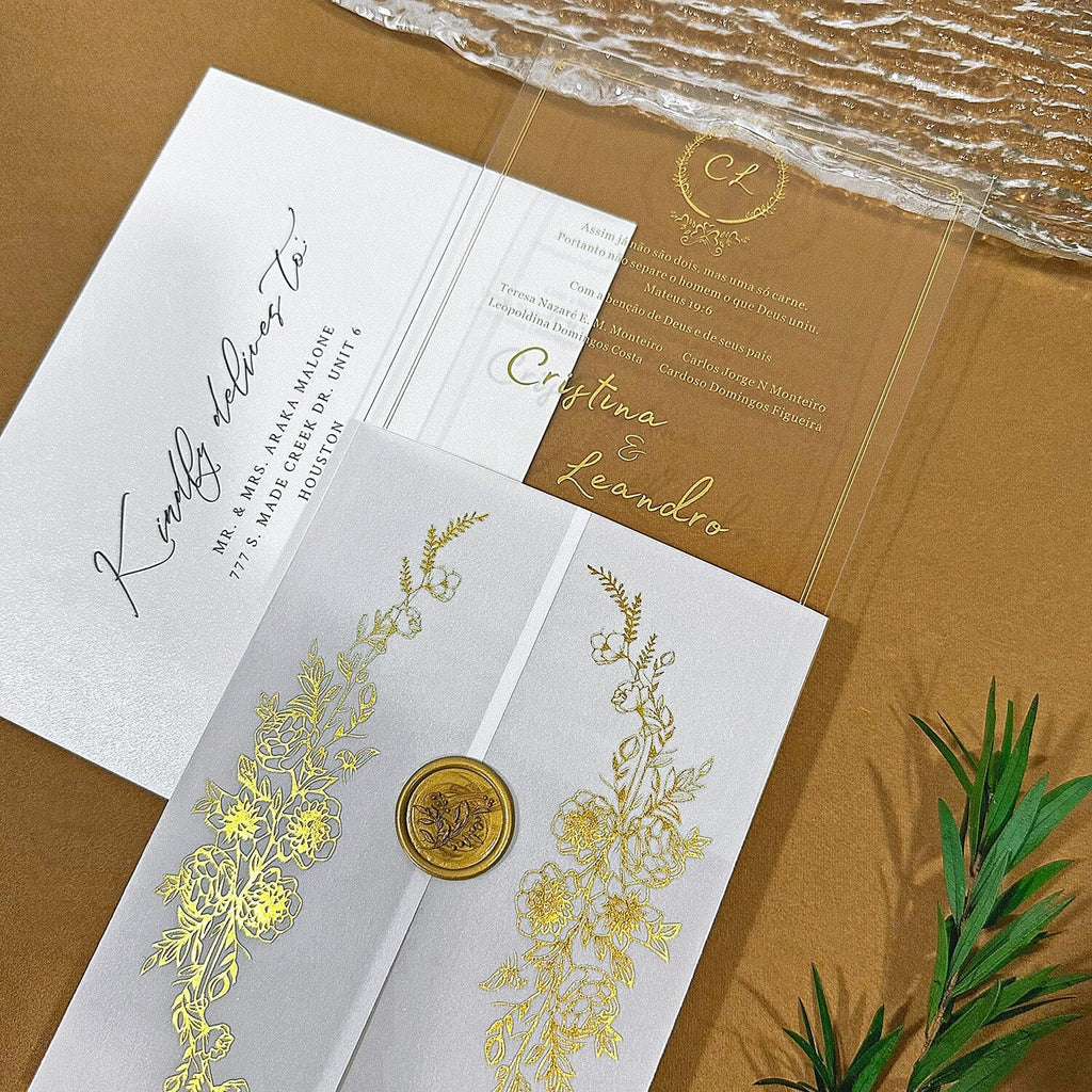 Elegant Clear Acrylic Wedding Invitations, Luxury Velvet Lined Invites with Gold Foil Vellum Wrap, Ivory and Beige Wedding Invitation with Customized Wax Seal