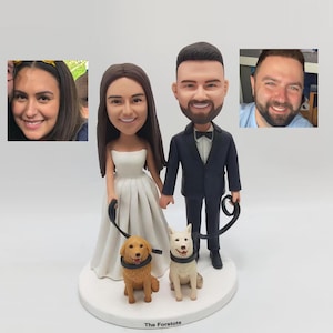 Custom Wedding Cake topper Bobblehead， personalized sculprture bobblehead, bobblehead anniversary gifts,wedding gifts for couple with 2 pets